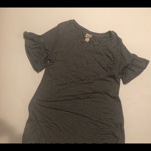 Black white stripe T-shirt dress ruffle sleeve